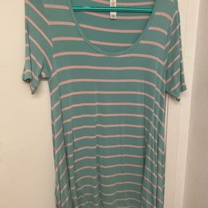 Blue and pink perfect t